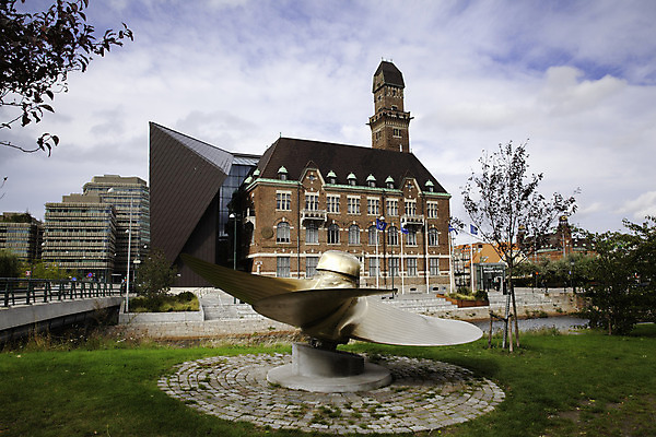 포토 JPG 해외이미지 디자인 외관 바다 여행 백그라운드 건축양식 하늘 거리 주택 풍경 사람없음 야외 파란색 강 세계 조각상 나사 도시 센터 대학교 프로펠러 지역 스카이라인 천연기념물 스칸디나비아 해외202004 해외포토 건축 컬러 학교 건물 조형물 공구 파일형식 이미지허브