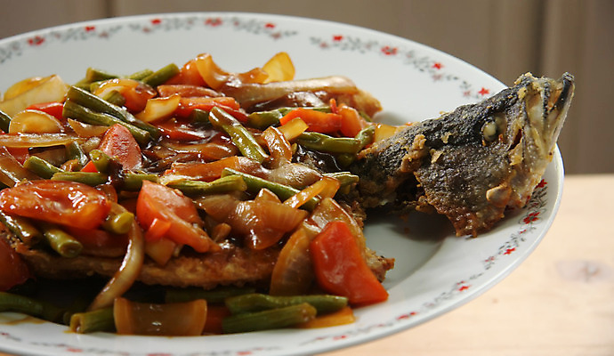 포토 JPG 해외이미지 전통 접시 아시아 음식 채소 어류 요리 동양인 사람없음 식사 저녁식사 중국 흐름 튀김 지성 뜨거움 황금 달콤 해산물 깊이 부스러기 빵가루 해외202004 해외포토 식기 나라 컨셉 인종 수중동물 맛 파일형식 이미지허브