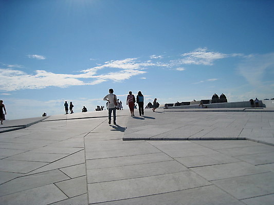 포토 JPG 해외이미지 문화 음악 노래 하늘 노르웨이 미술 사람없음 건물 여름 파란색 흰색 오슬로 오페라 해외202004 해외포토 건축물 계절 유럽 컬러 문화예술 파일형식 이미지허브