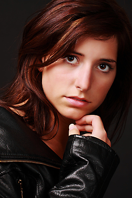 포토 JPG 해외이미지 손 여자 한명 사람 싱글 해외202004 해외포토 1 신체부위 파일형식 이미지허브