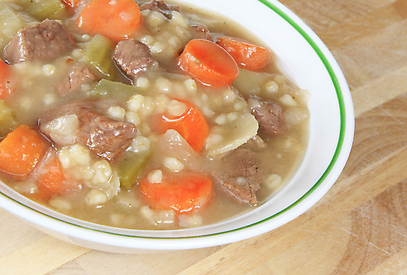 포토 JPG 해외이미지 음식 조각 채소 탁자 양파 감자 건강 육류 요리 사람없음 목재 갈색 식사 저녁식사 당근 소고기 사발 수프 준비 슬라이스 보리 서빙 점심식사 영양분 핸드메이드 홈메이드 개조 해외202004 해외포토 나무 컬러 가구 식재료 재료 곡류 뿌리채소 사기그릇 만들기 파일형식 이미지허브