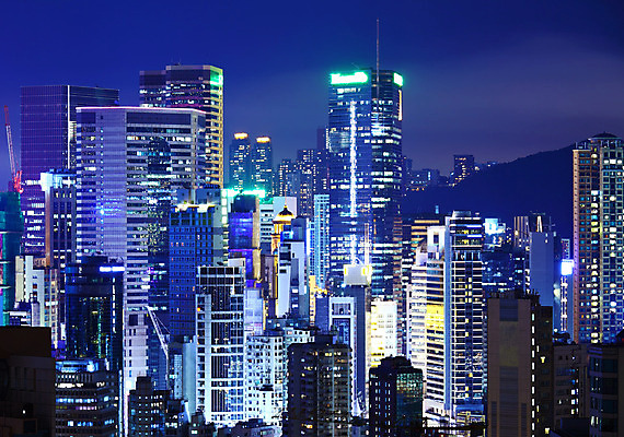 포토 JPG 해외이미지 아파트 주택 안테나 사람없음 건물 도시풍경 도시 도심 야간 지역 홍콩 스카이라인 일반 빛망울 조감도 해외202004 해외포토 자연요소 건축물 통신 풍경 빛 중국 파일형식 이미지허브