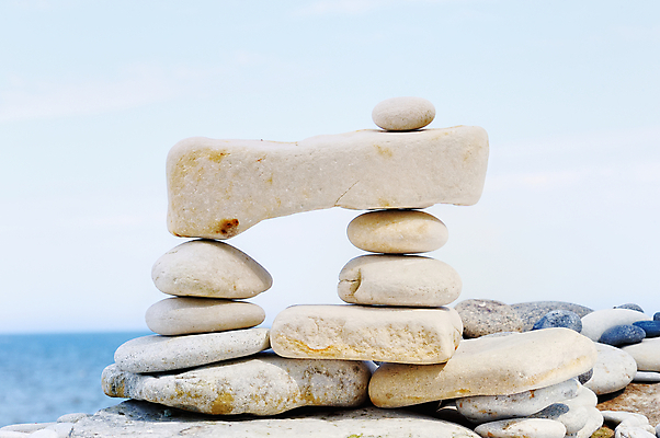 포토 JPG 해외이미지 선 바다 컨셉 자연 하늘 추상 사람없음 세로 쌓기 화물 조약돌 흰색 그룹 정상 몸무게 작음 균형 심볼 명상 질감 흙더미 돌무덤 절정 평등 평형 해외202004 해외포토 컬러 무늬 모션 수영 흙 운송업 돌_바위 무덤 크기 생태계 파일형식 더미 이미지허브