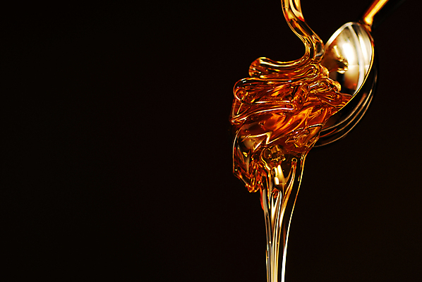 포토 JPG 해외이미지 근접촬영 사람없음 숟가락 흐름 붓기 달콤 꿀 해외202004 해외포토 뷰포인트 컨셉 모션 수저 맛 파일형식 이미지허브