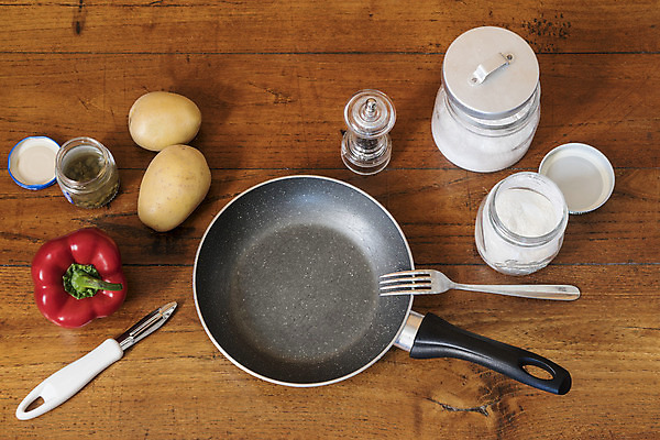 포토 JPG 해외이미지 전통 음식 백그라운드 다이어트 채소 재료 탁자 건강 마늘 육류 요리 사람없음 목재 빨간색 초록색 주방 요리사 식사 저녁식사 어둠 튀김 시골 신선 맛 정상 굽기 먹기 향신료 준비 유기농 올리브 날것 레시피 후추 성분 점심식사 채식주의자 비건 해외202004 해외포토 나무 직업 웰빙 열매 컬러 가구 컨셉 식재료 모션 구이 채식 향미료 파일형식 이미지허브