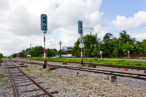 포토 JPG 해외이미지 나무 여행 교통시설 거리 항해 사람없음 기차 역 암초 봉 멀리 루트 철강 해외202004 해외포토 식물 육상교통 교통 배_교통 대중교통 시설 파일형식 이미지허브