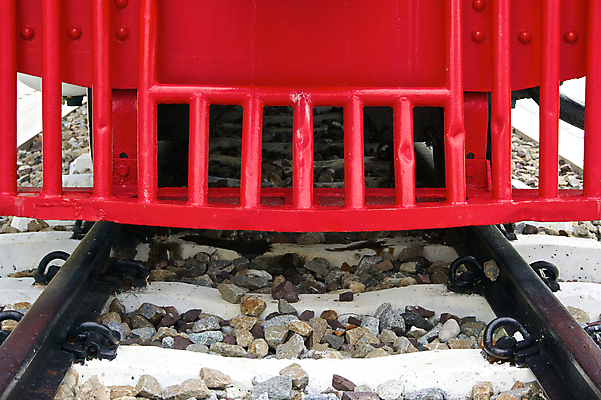 포토 JPG 해외이미지 교통시설 사람없음 빨간색 검은색 기차 수확 디젤 방법 범퍼 옛날 해외202004 해외포토 육상교통 컬러 교통 농업 대중교통 시설 파일형식 이미지허브