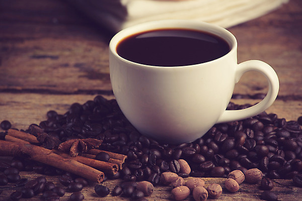 포토 JPG 해외이미지 커피 음료 탁자 검은배경 아침 콩 사람없음 목재 컵 갈색 검은색 거품 카페 머그컵 신선 뜨거움 액체 닫기 맛 아침식사 정상 수증기 낟알 컵받침 유기농 아로마 향 카페테리아 에스프레소 단절 라떼 바이오 백자 카페인 필터 해외202004 해외포토 주간 나무 식기 웰빙 컬러 가구 백그라운드 컨셉 재료 모션 곡류 상점 식사 도자기 받침대 파일형식 이미지허브