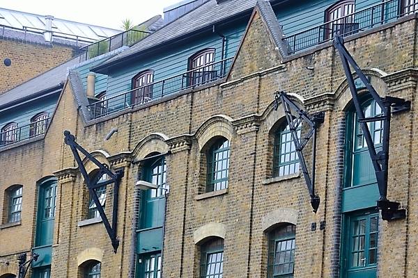 포토 JPG 해외이미지 여행 건축양식 하늘 휴가 잉글랜드 사람없음 건물 수확 도시 역사 플랫 창고 기중기 런던 상업 포트 스카이라인 나루 빅토리아 옛날 전환 해외202004 해외포토 건축물 건축 농업 영국 중장비 파일형식 이미지허브