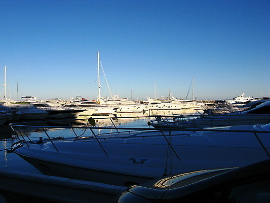 포토 JPG 해외이미지 바다 항해 사람없음 힘 보트 스페인 저녁 해외202004 해외포토 유럽 배_교통 야간 파일형식 이미지허브