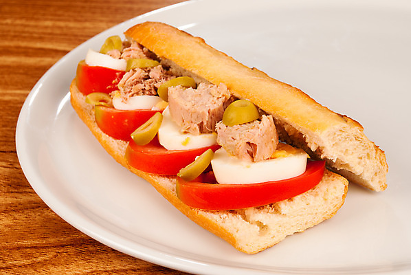 포토 JPG 해외이미지 전통 빵 토마토 부분 샌드위치 어류 사람없음 가로 바게트 참치 가득함 해산물 올리브 슬라이스 서빙 폭식 스페인어 스페인요리 후보 해외202004 해외포토 열매 음식 채소 수중동물 스페인 파일형식 이미지허브