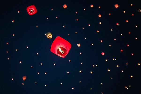 포토 JPG 여행 불교 밤하늘 풍경 사람없음 야외 봄 야간 경상북도 소원 풍등 풍등날리기 대구시 풍등축제 대구풍등축제 두류공원 국내포토 자연요소 계절 공원 종교 하늘 조명 한국 축제 경상도 등축제 대구_경상북도 대구_한국 파일형식