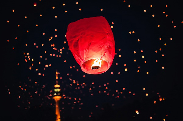포토 JPG 여행 불교 밤하늘 풍경 사람없음 야외 봄 야간 경상북도 소원 풍등 풍등날리기 대구시 풍등축제 대구풍등축제 두류공원 우방타워 국내포토 자연요소 계절 공원 종교 하늘 조명 한국 타워 축제 경상도 등축제 대구_경상북도 대구_한국 파일형식