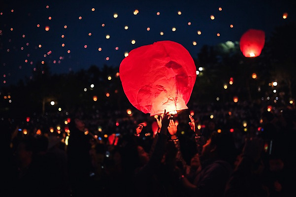 포토 JPG 여행 불교 밤하늘 풍경 사람없음 야외 봄 야간 경상북도 소원 풍등 풍등날리기 대구시 풍등축제 대구풍등축제 두류공원 국내포토 자연요소 계절 공원 종교 하늘 조명 한국 축제 경상도 등축제 대구_경상북도 대구_한국 파일형식