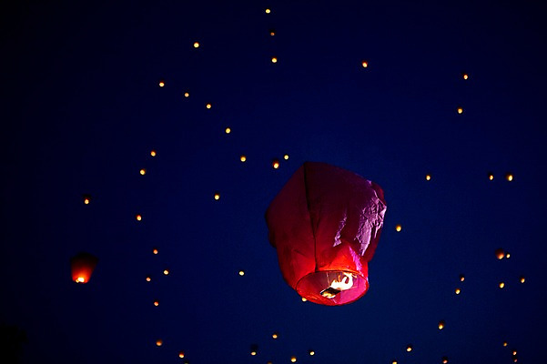 포토 JPG 여행 불교 밤하늘 풍경 사람없음 야외 봄 야간 경상북도 소원 풍등 풍등날리기 대구시 풍등축제 대구풍등축제 두류공원 국내포토 자연요소 계절 공원 종교 하늘 조명 한국 축제 경상도 등축제 대구_경상북도 대구_한국 파일형식
