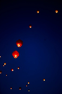 포토 JPG 여행 불교 밤하늘 풍경 사람없음 야외 봄 야간 경상북도 소원 풍등 풍등날리기 대구시 풍등축제 대구풍등축제 두류공원 국내포토 자연요소 계절 공원 종교 하늘 조명 한국 축제 경상도 등축제 대구_경상북도 대구_한국 파일형식