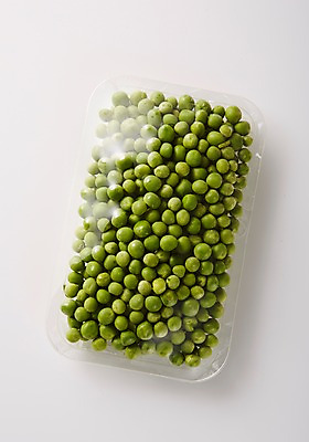 포토 JPG 스튜디오촬영 채소 실내 사람없음 신선 완두콩 랩 플라스틱통 국내포토 콩 통 내부 플라스틱 파일형식