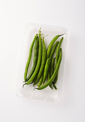 포토 JPG 스튜디오촬영 채소 실내 사람없음 신선 완두콩 콩깍지 플라스틱통 국내포토 콩 통 내부 플라스틱 파일형식