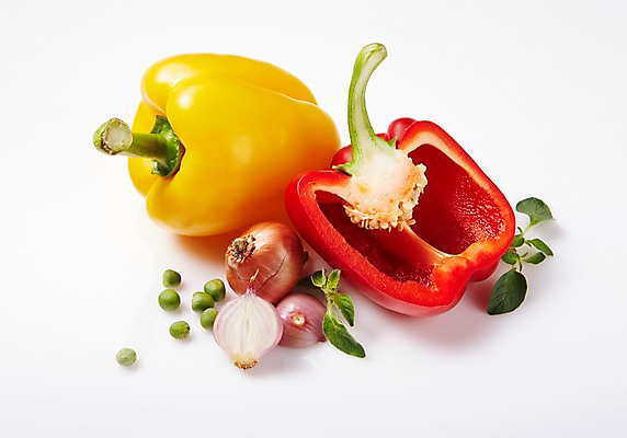 포토 JPG 스튜디오촬영 채소 양파 파프리카 실내 사람없음 빨간색 노란색 여러개 다양 신선 완두콩 슬라이스 샬롯 국내포토 컬러 다수 콩 내부 파일형식