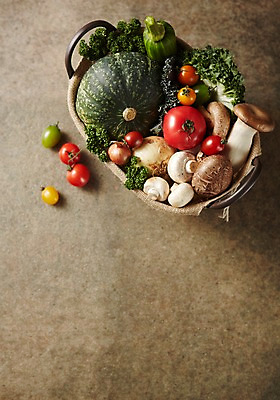 포토 JPG 스튜디오촬영 토마토 채소 방울토마토 실내 파슬리 사람없음 하이앵글 바구니 버섯 다양 신선 양송이 표고버섯 애호박 단호박 새송이버섯 플랫레이 국내포토 뷰포인트 다수 호박 내부 플랫 파일형식