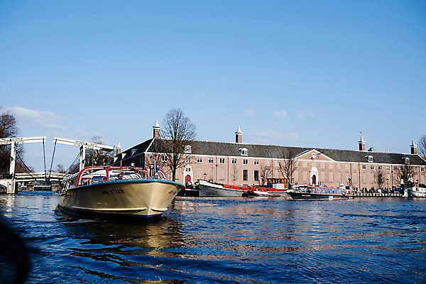 포토 JPG 주간 풍경 사람없음 야외 건물 네덜란드 암스테르담 선박 국내포토 자연요소 건축물 유럽 수상교통 파일형식