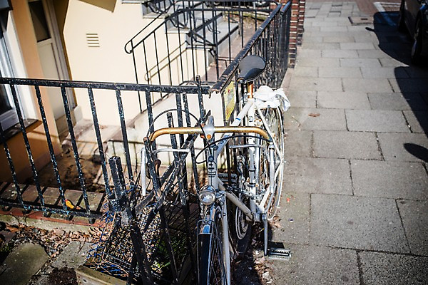 포토 JPG 주간 거리 독일 풍경 사람없음 야외 울타리 자전거 브레멘 국내포토 자연요소 유럽 담장 바이크 파일형식