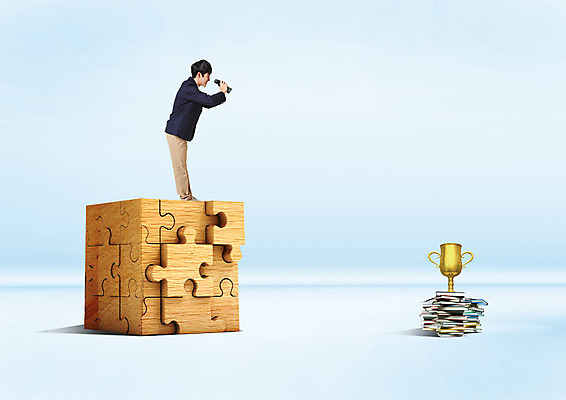 전신 PSD 편집 편집이미지 학생 교육 남자 교복 청소년 한명 서기 옆모습 책 쌓기 블록 망원경 한국인 관찰 퍼즐 트로피 청소년교육 큐브 이미지편집 1 옷 뷰포인트 모션 사람 동양인 상_우승 파일형식