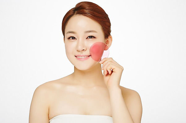 포토 JPG 스튜디오촬영 우먼라이프 여자 실내 한명 미소 들기 상반신 20대 성인 앞모습 뷰티 깨끗함 한국인 원형 탱크톱 유리판 의료성형뷰티 여자만 성인여자한명만 국내포토 도형 1 라이프스타일 뷰포인트 컨셉 상의 모션 표정 사람 동양인 청년 내부 여자한명만 성인여자만 파일형식