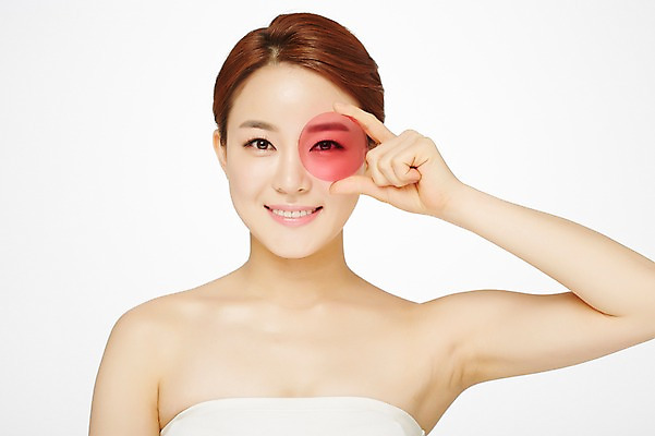 포토 JPG 스튜디오촬영 우먼라이프 여자 실내 한명 미소 들기 상반신 20대 성인 앞모습 뷰티 깨끗함 한국인 원형 탱크톱 유리판 의료성형뷰티 여자만 성인여자한명만 국내포토 도형 1 라이프스타일 뷰포인트 컨셉 상의 모션 표정 사람 동양인 청년 내부 여자한명만 성인여자만 파일형식