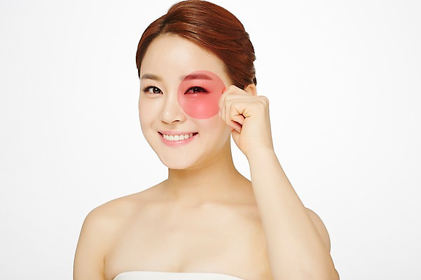 포토 JPG 스튜디오촬영 우먼라이프 여자 실내 한명 미소 들기 상반신 20대 성인 앞모습 뷰티 깨끗함 한국인 원형 탱크톱 유리판 의료성형뷰티 여자만 성인여자한명만 국내포토 도형 1 라이프스타일 뷰포인트 컨셉 상의 모션 표정 사람 동양인 청년 내부 여자한명만 성인여자만 파일형식