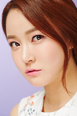 포토 JPG 스튜디오촬영 우먼라이프 여자 실내 한명 근접촬영 상반신 20대 성인 뷰티 봄 한국인 청순 의료성형뷰티 여자만 성인여자한명만 국내포토 1 라이프스타일 계절 뷰포인트 컨셉 사람 동양인 청년 내부 여자한명만 성인여자만 파일형식