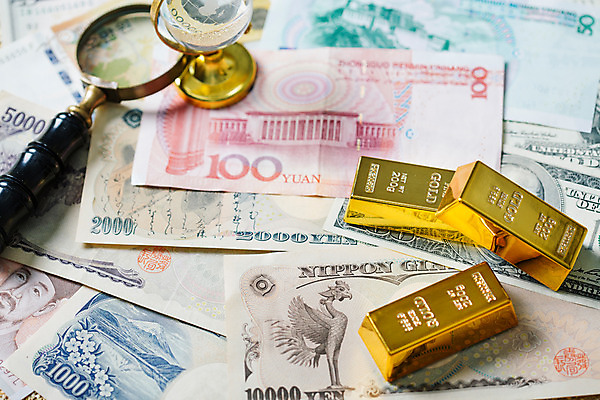 포토 JPG 백그라운드 지폐 비즈니스 돋보기 사람없음 경제 지구본 달러 원화 엔 외화 금괴 국내포토 돈 금융 황금 파일형식