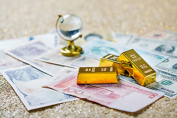 포토 JPG 백그라운드 지폐 비즈니스 사람없음 아웃포커스 경제 지구본 달러 엔 외화 금괴 국내포토 돈 촬영기법 금융 황금 파일형식