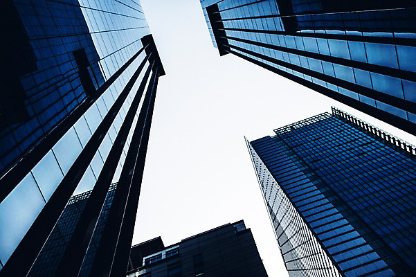 포토 JPG 주간 로우앵글 사람없음 야외 도시풍경 고층빌딩 도시 빌딩숲 을지로 국내포토 자연요소 뷰포인트 풍경 빌딩 파일형식