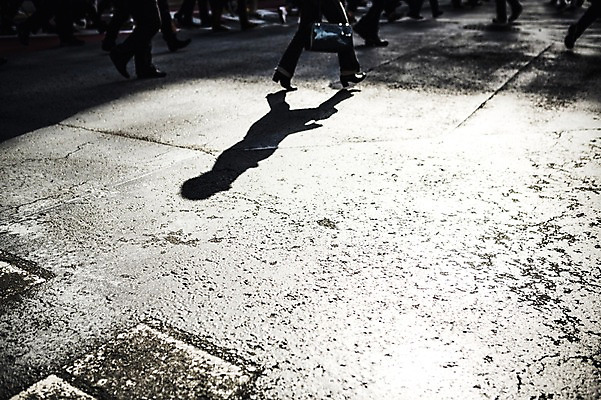 포토 JPG 주간 거리 그림자 여러명 야외 도시풍경 도시 보행자 국내포토 자연요소 다수 사람 풍경 파일형식