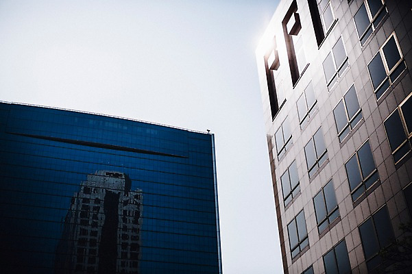 포토 JPG 주간 사람없음 야외 도시풍경 고층빌딩 도시 빌딩숲 을지로 국내포토 자연요소 풍경 빌딩 파일형식