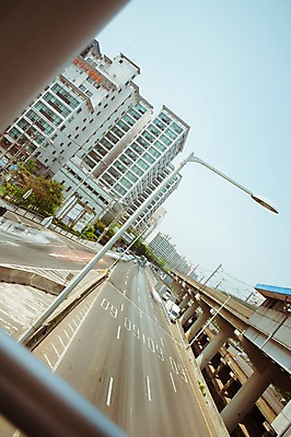 포토 JPG 주간 도로 가로등 자동차 사람없음 야외 도시풍경 도시 장노출 국내포토 자연요소 공공시설 길 육상교통 교통시설 촬영기법 풍경 파일형식