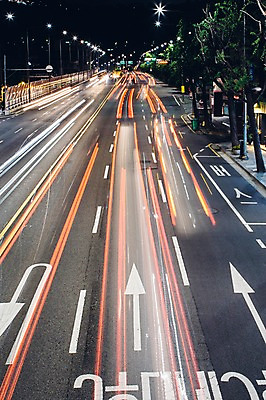 포토 JPG 나무 도로 야경 사람없음 야외 빛 도시풍경 도시 장노출 국내포토 식물 길 교통시설 촬영기법 풍경 야간 파일형식 풍경_경치