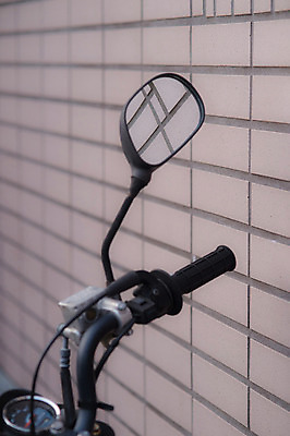 포토 JPG 육상교통 벽 사람없음 오토바이 핸들 백미러 국내포토 교통수단 바이크 파일형식