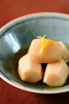 포토 JPG 접시 음식 감자 근접촬영 사람없음 아웃포커스 감자조림 일본음식 국내포토 식기 뷰포인트 채소 촬영기법 조림 파일형식