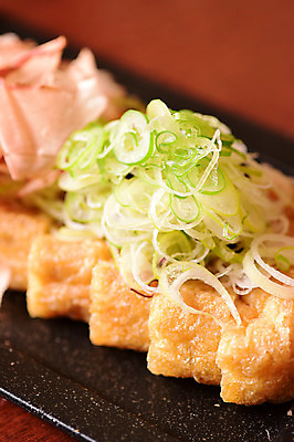 포토 JPG 음식 근접촬영 사람없음 아웃포커스 파 유부 일본음식 국내포토 뷰포인트 채소 촬영기법 파일형식