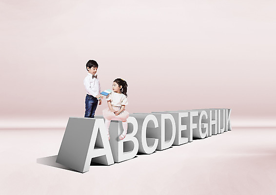 PSD 편집 편집이미지 알파벳 영어 어린이교육 교육 어린이 서기 앉기 소녀 소년 두명 한국인 마이크 인터뷰 이미지편집 문자 여자 남자 음향기기 모션 사람 동양인 파일형식