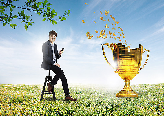 전신 PSD 구름 편집 편집이미지 남자 의자 비즈니스 하늘 나뭇잎 한명 웃음 앉기 잔디 20대 성인 금융 스마트폰 달러 한국인 유로 비즈니스맨 엔 트로피 파운드 앤드기호 이미지편집 자연요소 식물 1 기호 가구 잎 돈 모션 표정 사람 동양인 청년 경제 핸드폰 스마트기기 직장인 상_우승 파일형식