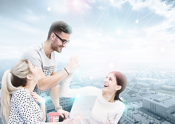 PSD 서양인 편집 편집이미지 여자 남자 비즈니스 웃음 상반신 20대 성인 세명 도시 비즈니스맨 비즈니스우먼 하이파이브 이미지편집 외국인 표정 사람 손짓 청년 직장인 파일형식