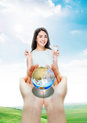 PSD 구름 편집 편집이미지 여자 지구 하늘 한명 웃음 상반신 20대 성인 자연보호 환경 그린캠페인 한국인 구슬 모래시계 손모으기 의료성형뷰티 이미지편집 자연요소 1 모래 캠페인 시계 자연 표정 사람 동양인 손짓 청년 보호 파일형식