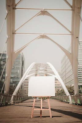 주간 PSD 편집이미지 백그라운드 프레임 사람없음 야외 아웃포커스 디지털합성 이젤 캔버스 가교 디지털아트 판교 이미지편집 자연요소 건축물 촬영기법 미술도구 분당 파일형식