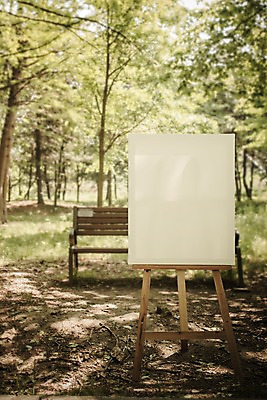 주간 PSD 나무 편집이미지 공원 백그라운드 벤치 프레임 사람없음 야외 디지털합성 이젤 캔버스 디지털아트 이미지편집 자연요소 식물 공공시설 의자 미술도구 파일형식