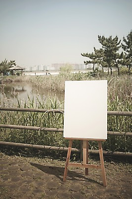 주간 PSD 나무 편집이미지 공원 백그라운드 프레임 사람없음 야외 풀잎 디지털합성 이젤 캔버스 나무울타리 디지털아트 이미지편집 자연요소 식물 공공시설 잎 울타리 미술도구 풀_식물 파일형식