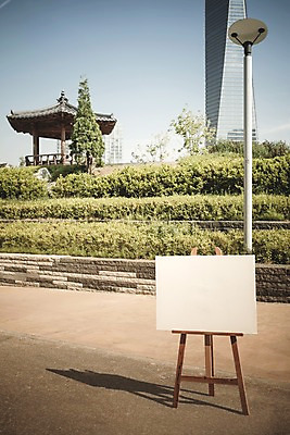 주간 PSD 편집이미지 공원 백그라운드 가로등 프레임 빌딩 사람없음 야외 디지털합성 이젤 정자 캔버스 디지털아트 이미지편집 자연요소 건축물 공공시설 건물 미술도구 파일형식