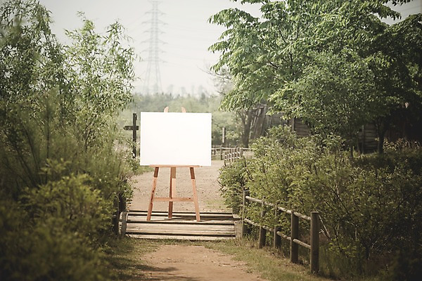 주간 PSD 편집이미지 공원 백그라운드 프레임 사람없음 야외 산책로 디지털합성 이젤 캔버스 디지털아트 이미지편집 자연요소 공공시설 길 미술도구 파일형식